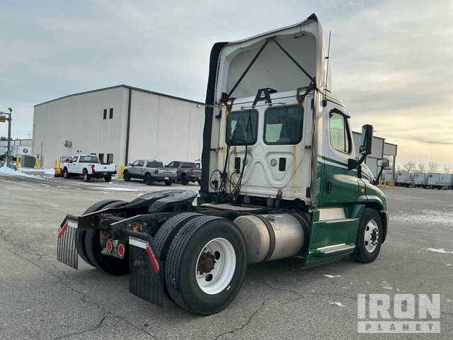 CAMIóN 2016 FREIGHTLINER