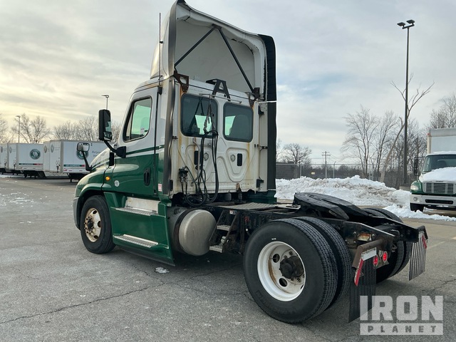 CAMIóN 2016 FREIGHTLINER