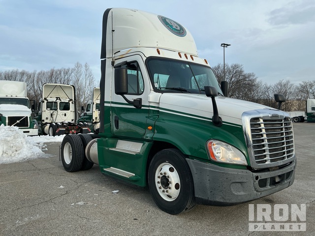 CAMIóN 2016 FREIGHTLINER