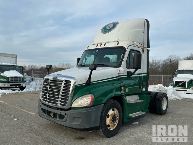 CAMIóN 2016 FREIGHTLINER