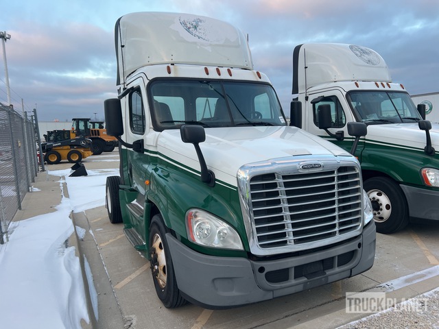 CAMIóN 2016 FREIGHTLINER