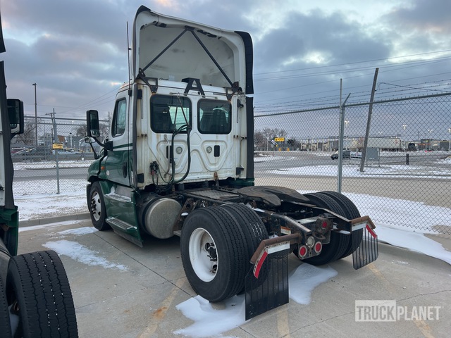 CAMIóN 2016 FREIGHTLINER