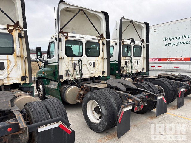 CAMIóN 2017 FREIGHTLINER