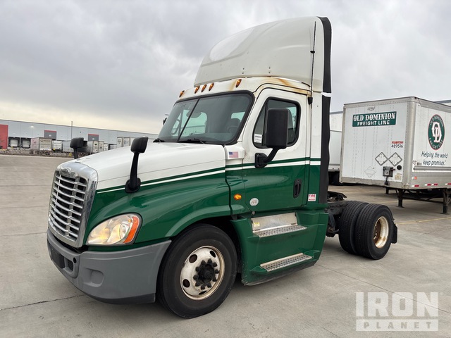 CAMIóN 2017 FREIGHTLINER