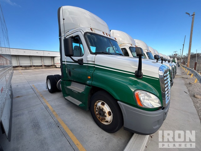CAMIóN 2016 FREIGHTLINER