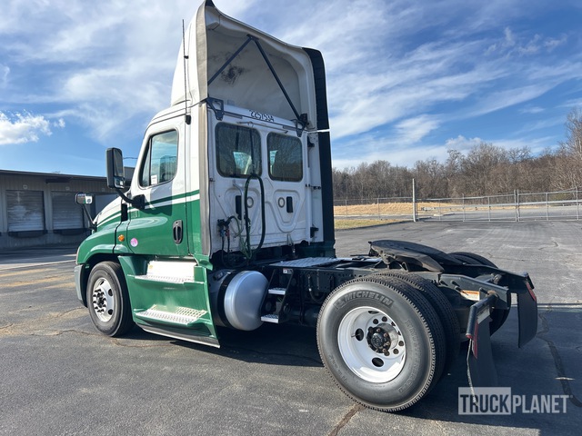 CAMIóN 2017 FREIGHTLINER