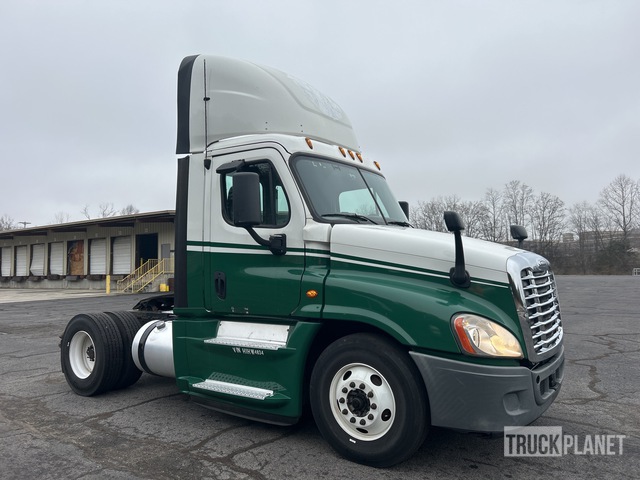 CAMIóN 2017 FREIGHTLINER