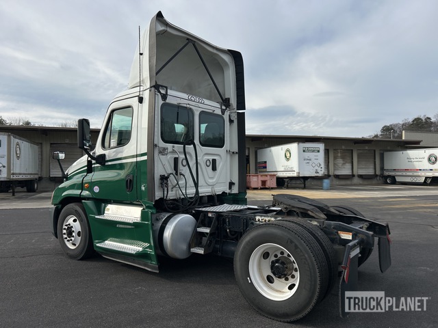 CAMIóN 2017 FREIGHTLINER