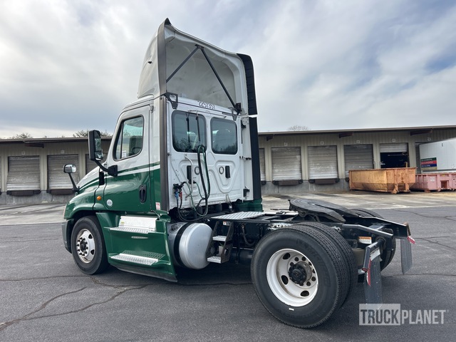 CAMIóN 2017 FREIGHTLINER