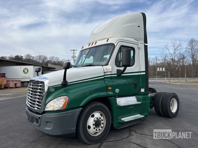 2017 Freightliner Cascadia 125 4x2 S/A Day Cab Truck Tractor