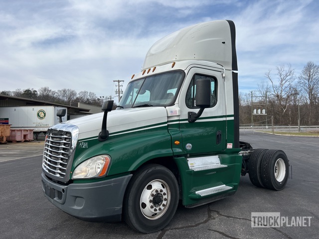CAMIóN 2017 FREIGHTLINER