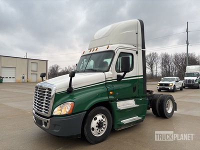 2017 Freightliner Cascadia 125 4x2 S/A Day Cab Truck Tractor
