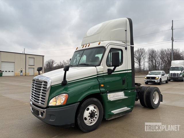 CAMIóN 2017 FREIGHTLINER