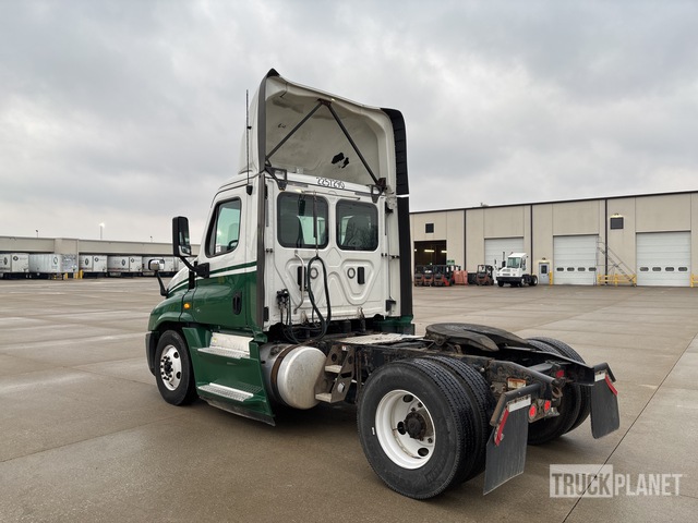 CAMIóN 2017 FREIGHTLINER