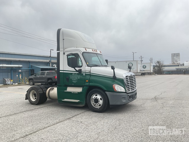 CAMIóN 2017 FREIGHTLINER
