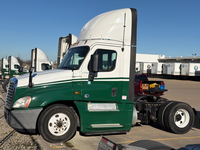 2015 Freightliner PX125042ST 4x2 S/A Day Cab Truck Tractor (Inoperable)