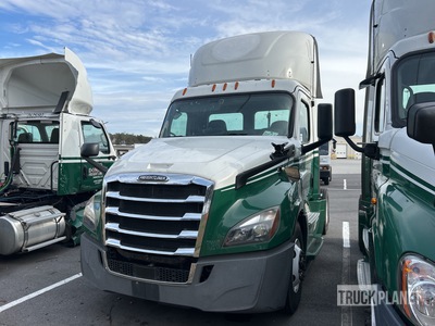 2019 Freightliner Cascadia 126 4x2 S/A Day Cab Truck Tractor (Inoperable)