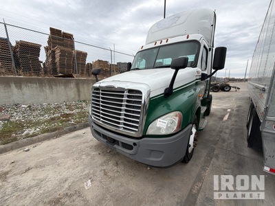 2018 Freightliner Cascadia 125 4x2 Cabeza Tractora Cabina Corta (Inoperable)