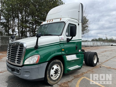 2017 Freightliner Cascadia 125 4x2 S/A Day Cab Truck Tractor