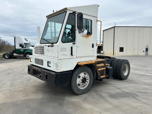 2011 Ottawa Kalmar 4x2 Spotter Truck