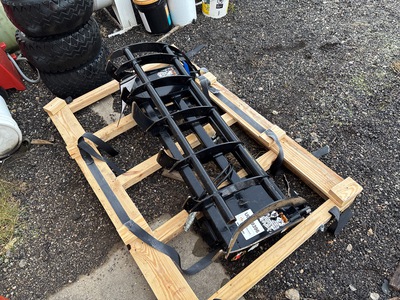 Land Pride SGC0554 Ag Tractor Grapple