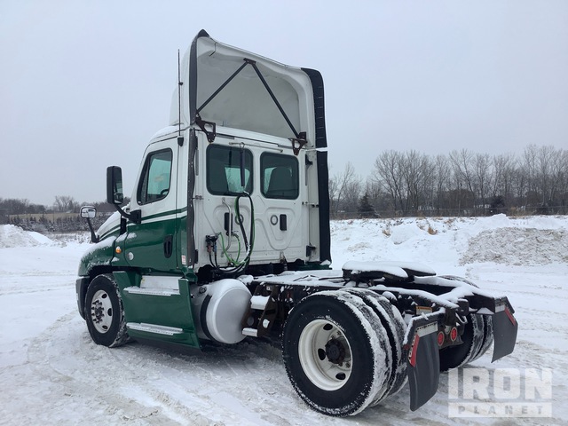 CAMIóN 2017 FREIGHTLINER