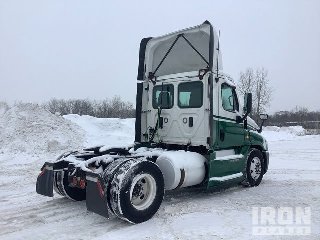 CAMIóN 2017 FREIGHTLINER