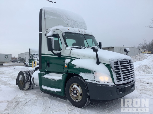 CAMIóN 2017 FREIGHTLINER