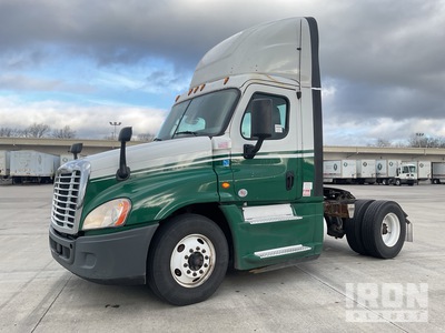 2018 Freightliner Cascadia 125 4x2 Cabeza Tractora Cabina Corta