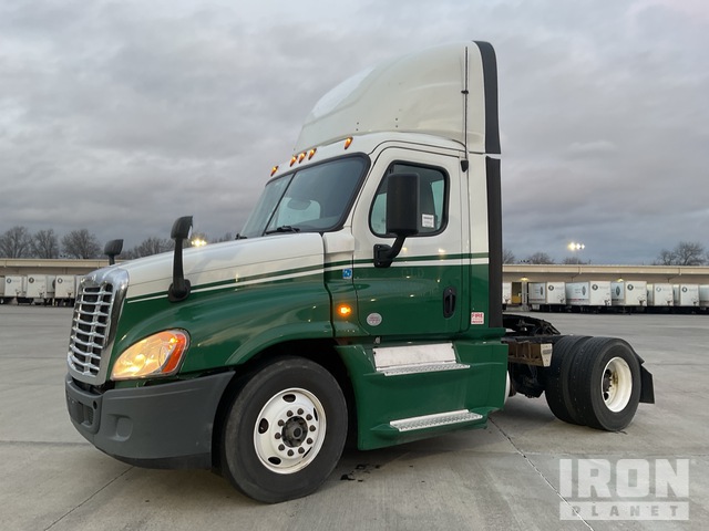 CAMIóN 2016 FREIGHTLINER