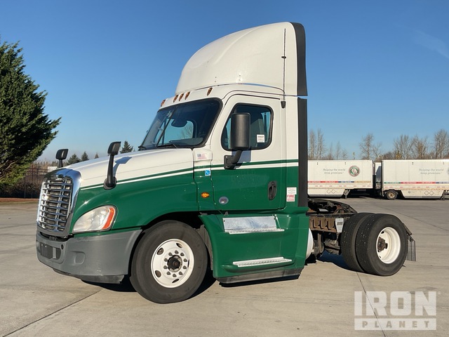 CAMIóN 2016 FREIGHTLINER