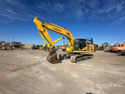 2022 Komatsu PC210LC-11 Tracked Excavator