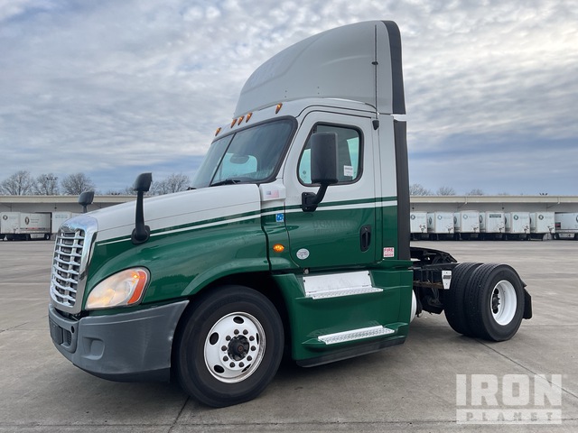 CAMIóN 2016 FREIGHTLINER