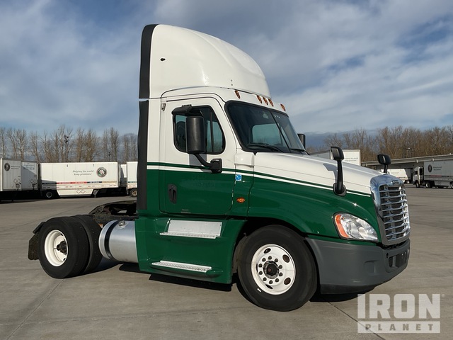 CAMIóN 2016 FREIGHTLINER