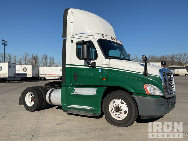 CAMIóN 2016 FREIGHTLINER