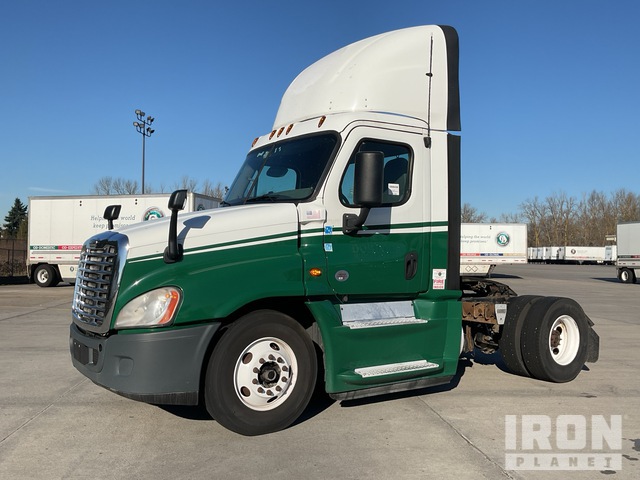 CAMIóN 2016 FREIGHTLINER