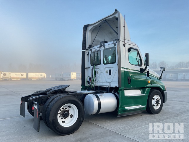 CAMIóN 2016 FREIGHTLINER