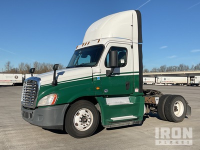 2016 Freightliner CA125DC 4x2 Tracteur routier
