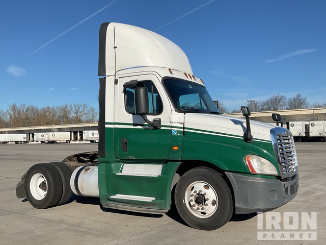 CAMIóN 2016 FREIGHTLINER