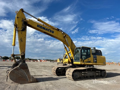 2018 Komatsu PC490LC-11 Tracked Excavator