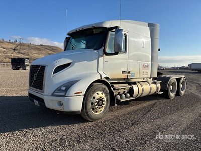 2020 Volvo VNR 6x4 トラックトラクター（T/A） (Inoperable)