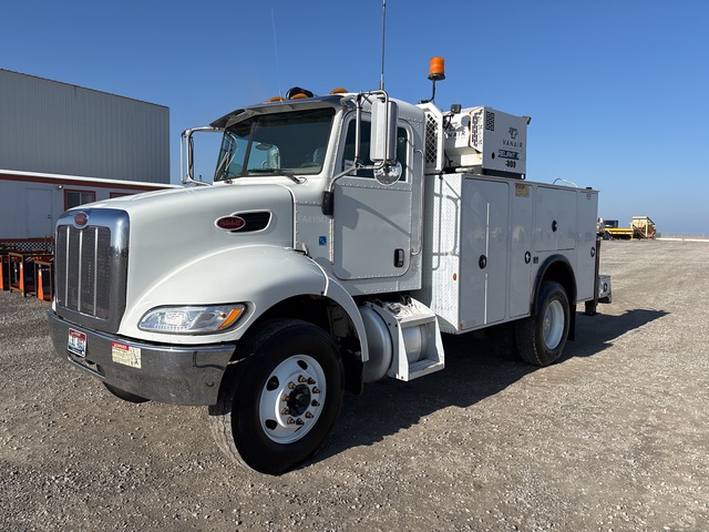 2007 Peterbilt 335 4x2 Service Truck