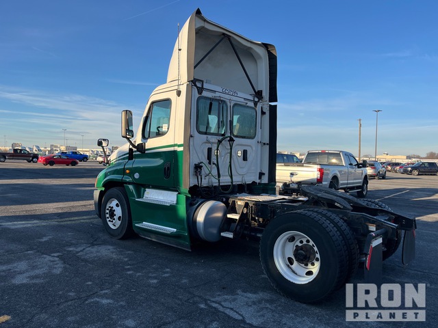 CAMIóN 2017 FREIGHTLINER