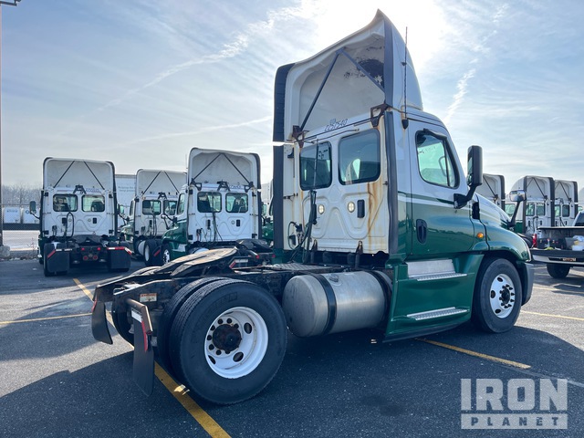 CAMIóN 2017 FREIGHTLINER