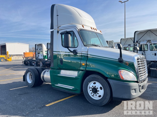 CAMIóN 2017 FREIGHTLINER