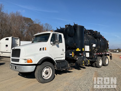 1999 Presvac 5300 on 1999 Sterling LT9513 6x4 Vacuum Tanker Truck