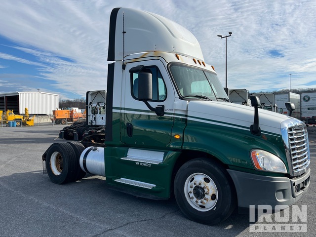 CAMIóN 2017 FREIGHTLINER