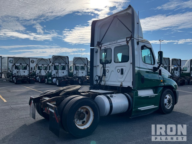 CAMIóN 2017 FREIGHTLINER