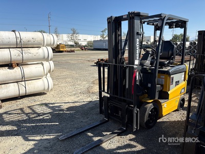 2020 Komatsu FB25SHU-6 7950 lb Electric Forklift