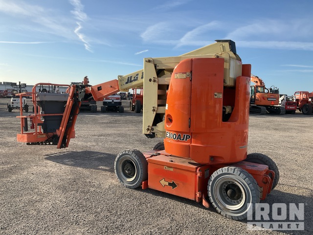 ELEVADOR ARTICULADO 2014 JLG E300AJP